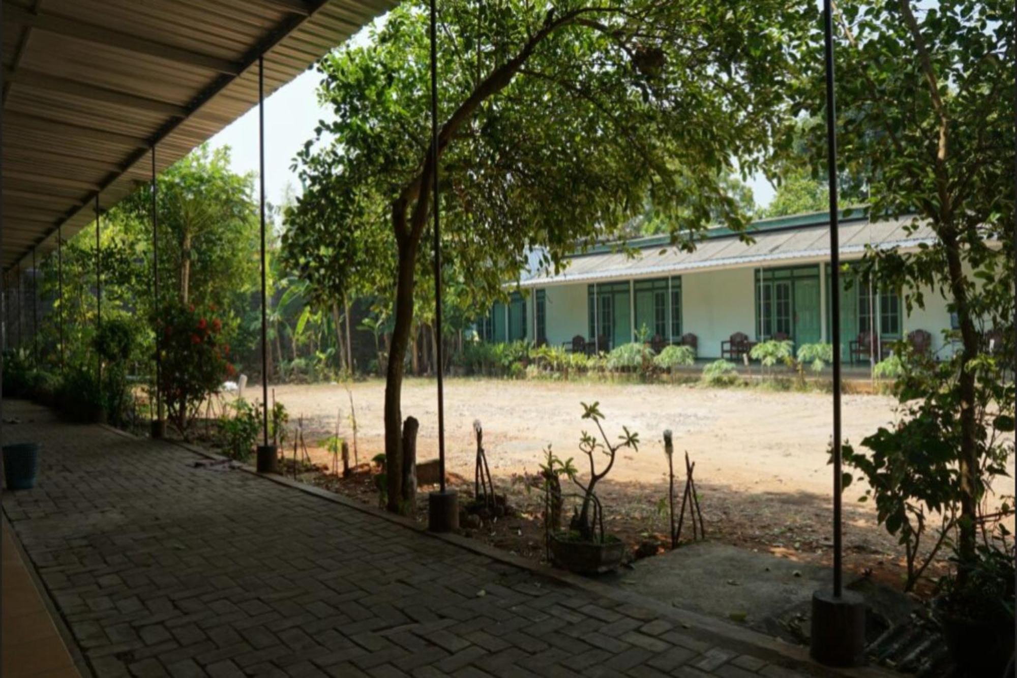 Hotel Spot On 93611 Kost Pak Suyatno Syariah 2 Ponorogo Exterior foto