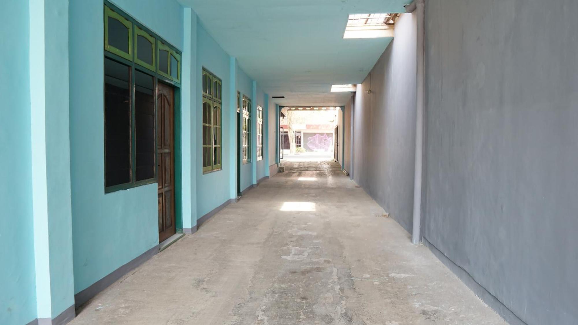 Hotel Spot On 93611 Kost Pak Suyatno Syariah 2 Ponorogo Exterior foto