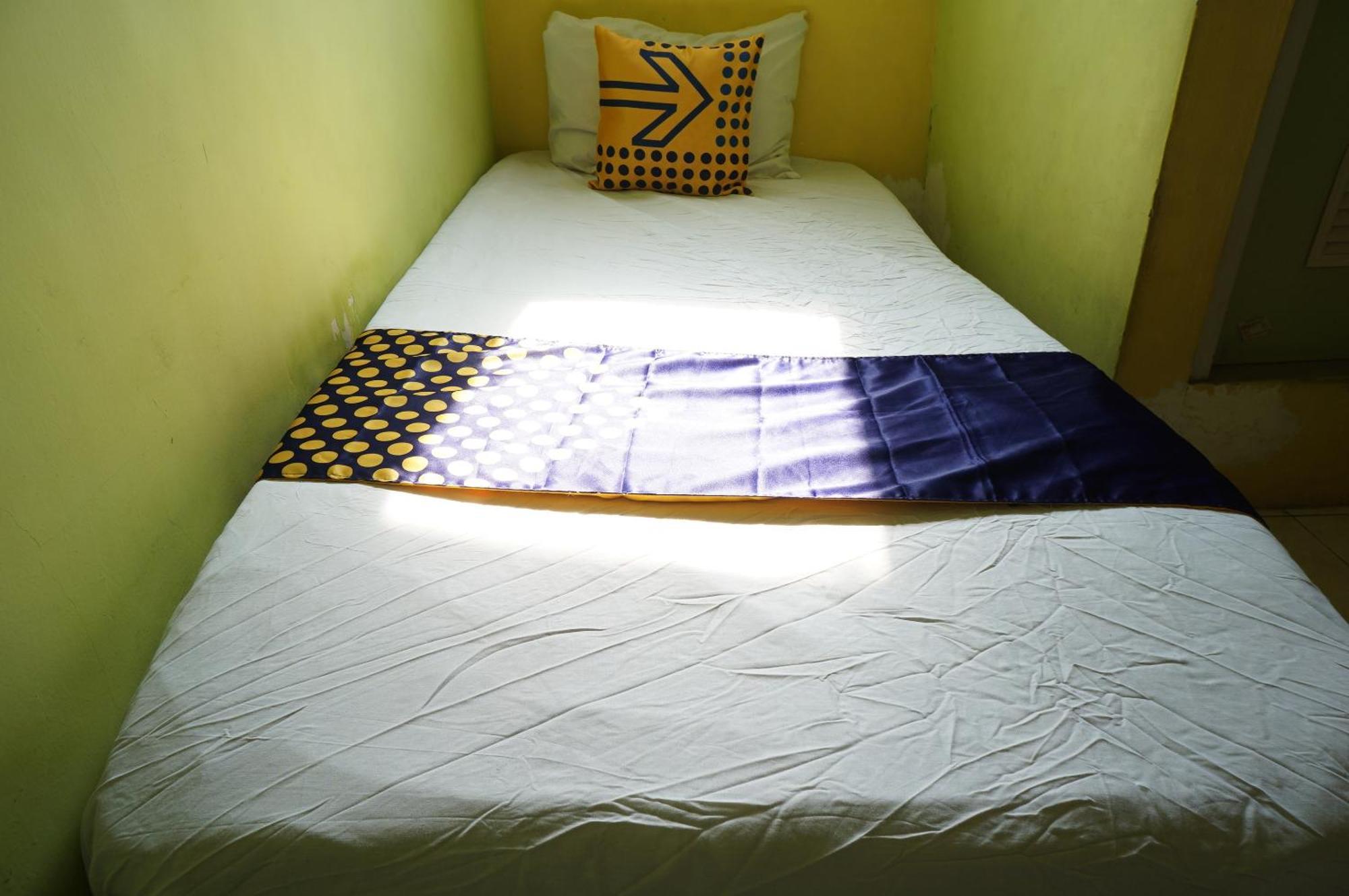 Hotel Spot On 93611 Kost Pak Suyatno Syariah 2 Ponorogo Exterior foto